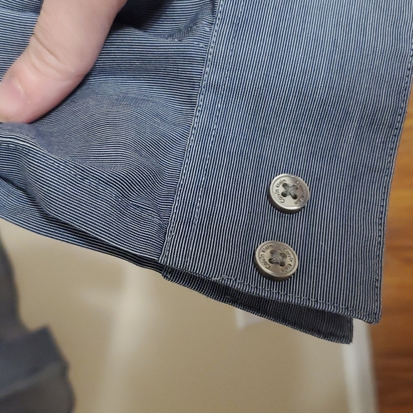 Calvin Klein Mens button up  gray dress shirt. - Picture 5 of 7